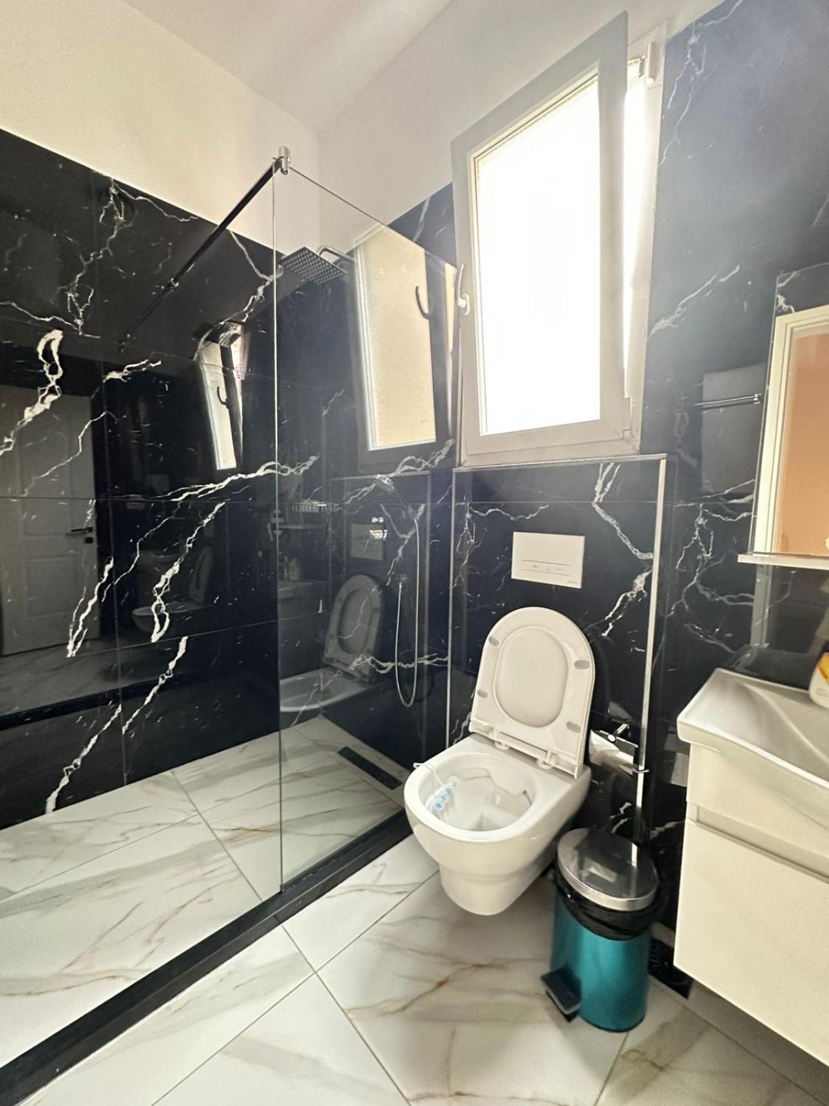Saranda Apartments Eksteriør bilde