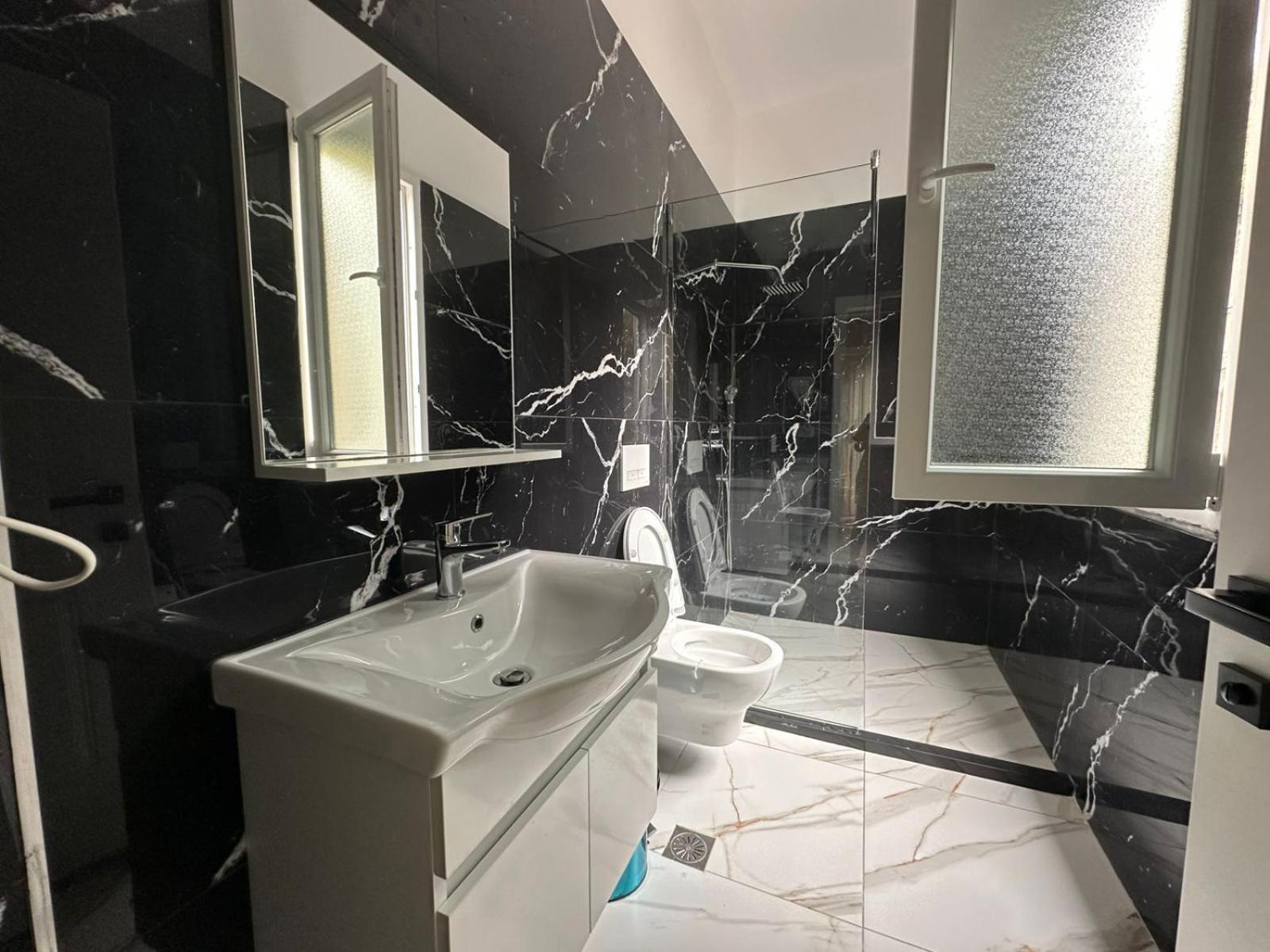 Saranda Apartments Eksteriør bilde